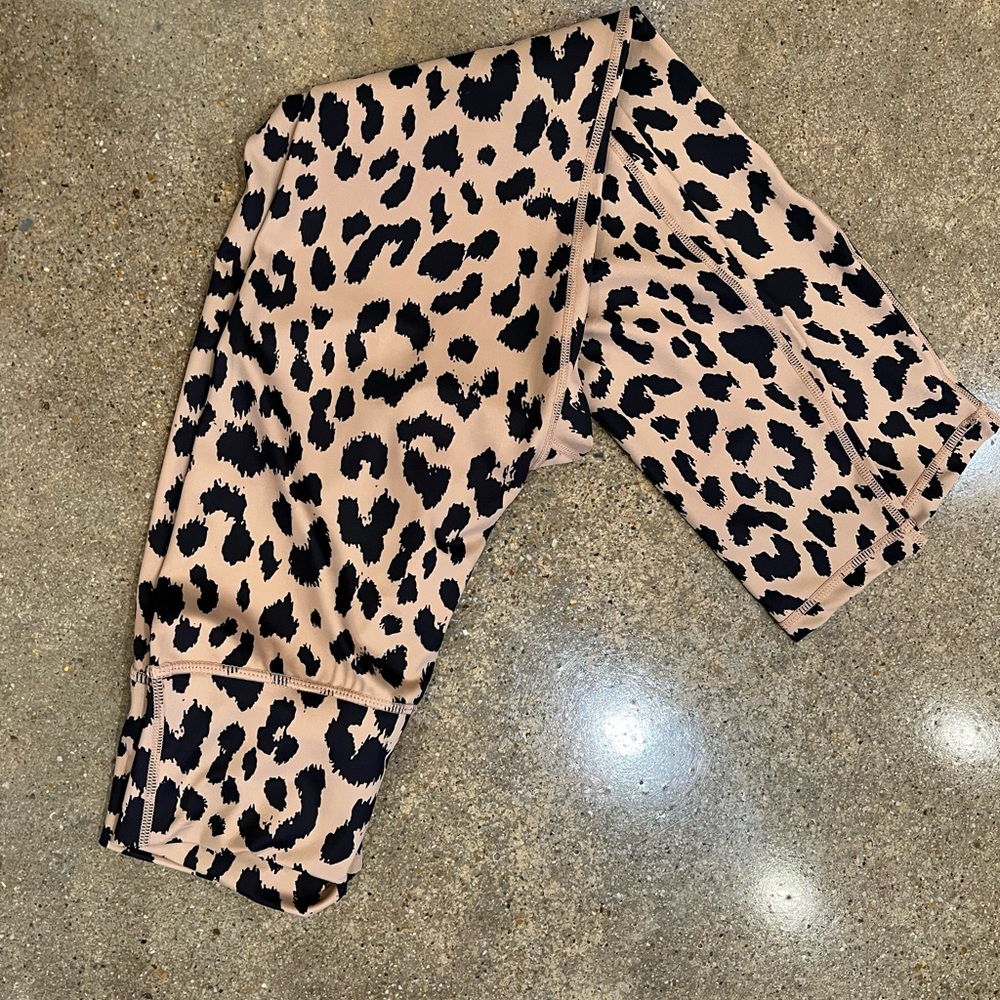 All Fenix Cheetah Leggings